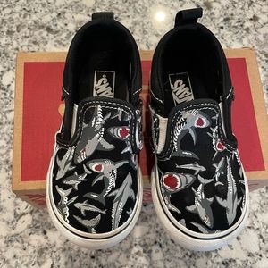 VANS toddler size 7 slip on shoes